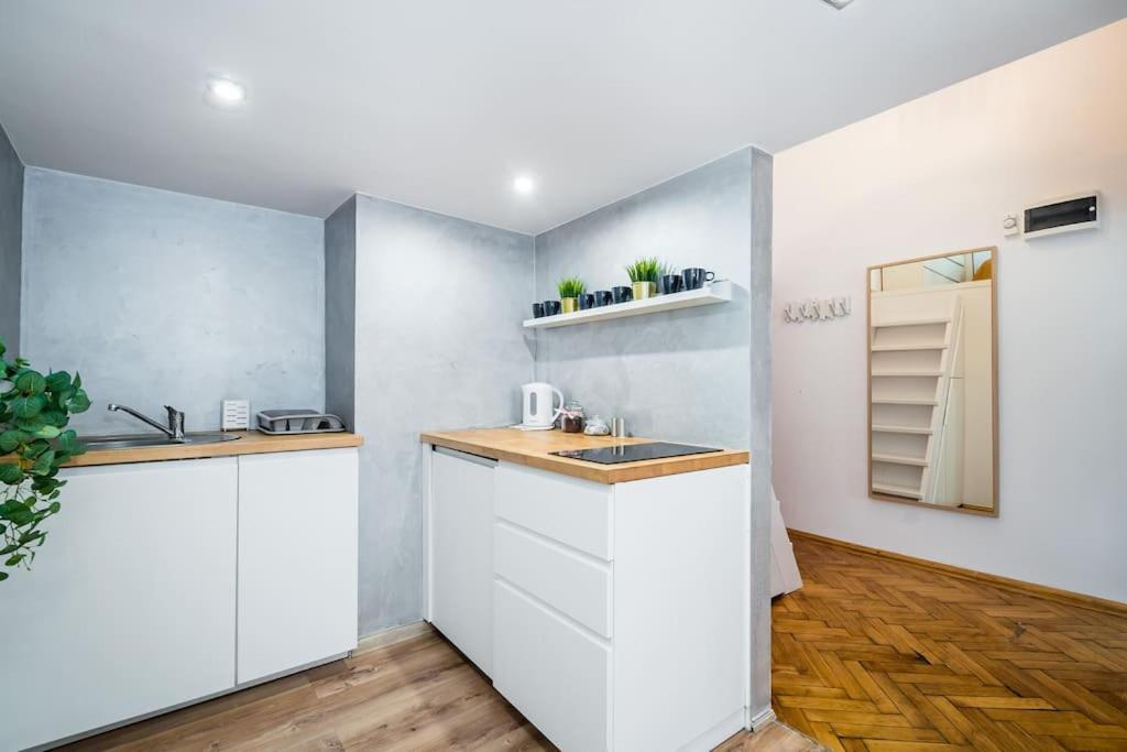 Royal City Apartment 40 M2 Красков Екстериор снимка